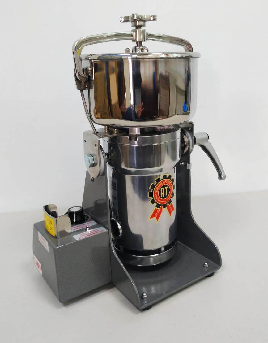 新型12兩裝安全開(kāi)關(guān)型可變轉速高速粉碎機RT-N12SFSC